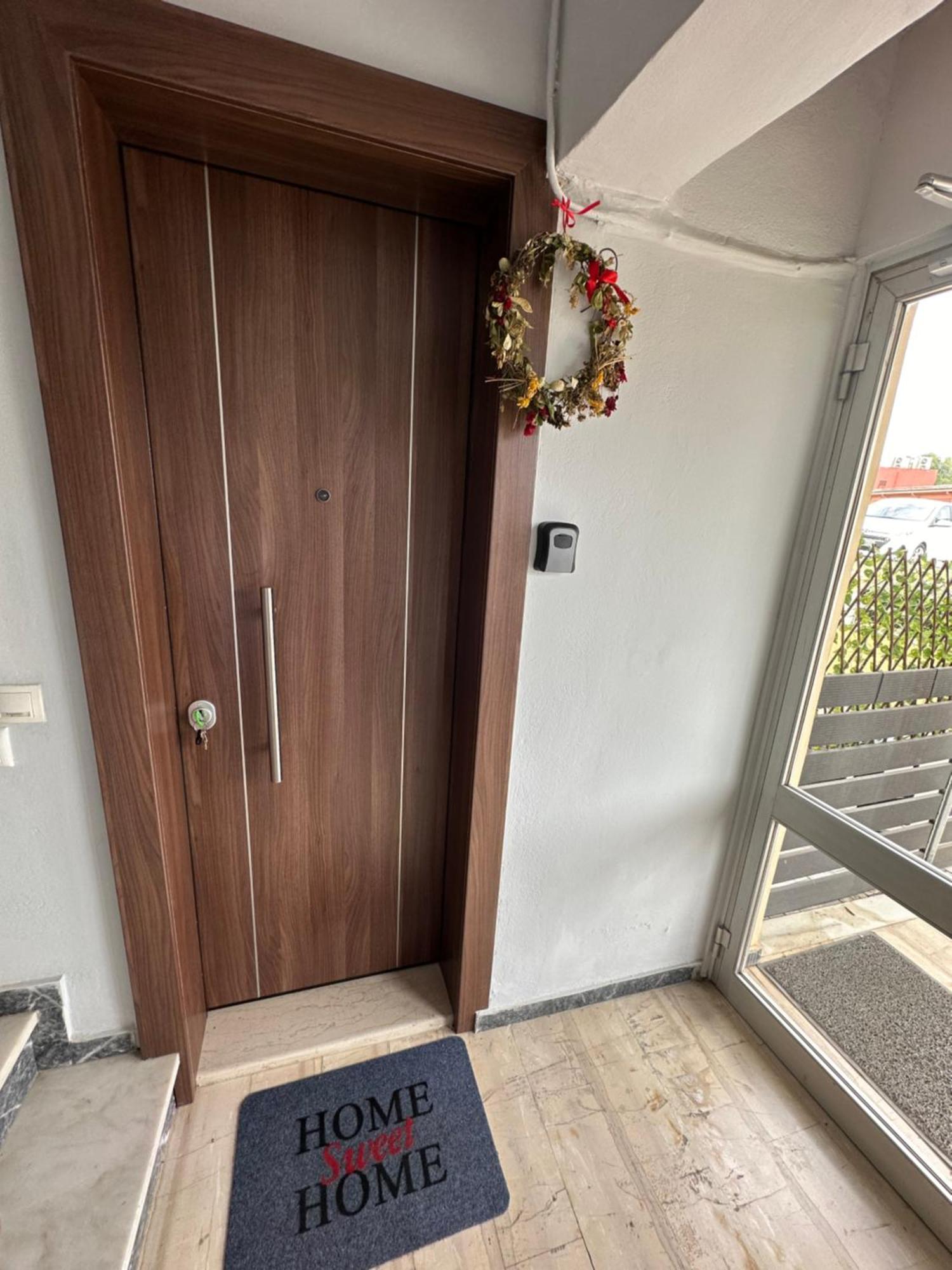 One Apartment Kanálion